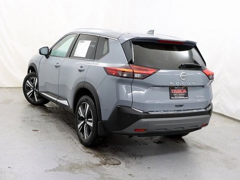 Used 2021 Nissan Rogue SL w/ Premium Package image 8