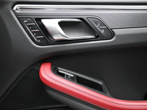 Used 2023 Porsche Macan GTS image 57