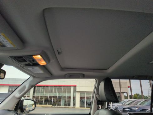 Certified 2024 Toyota 4Runner SR5 Premium w/ Moonroof Package AWD/4WD image 21