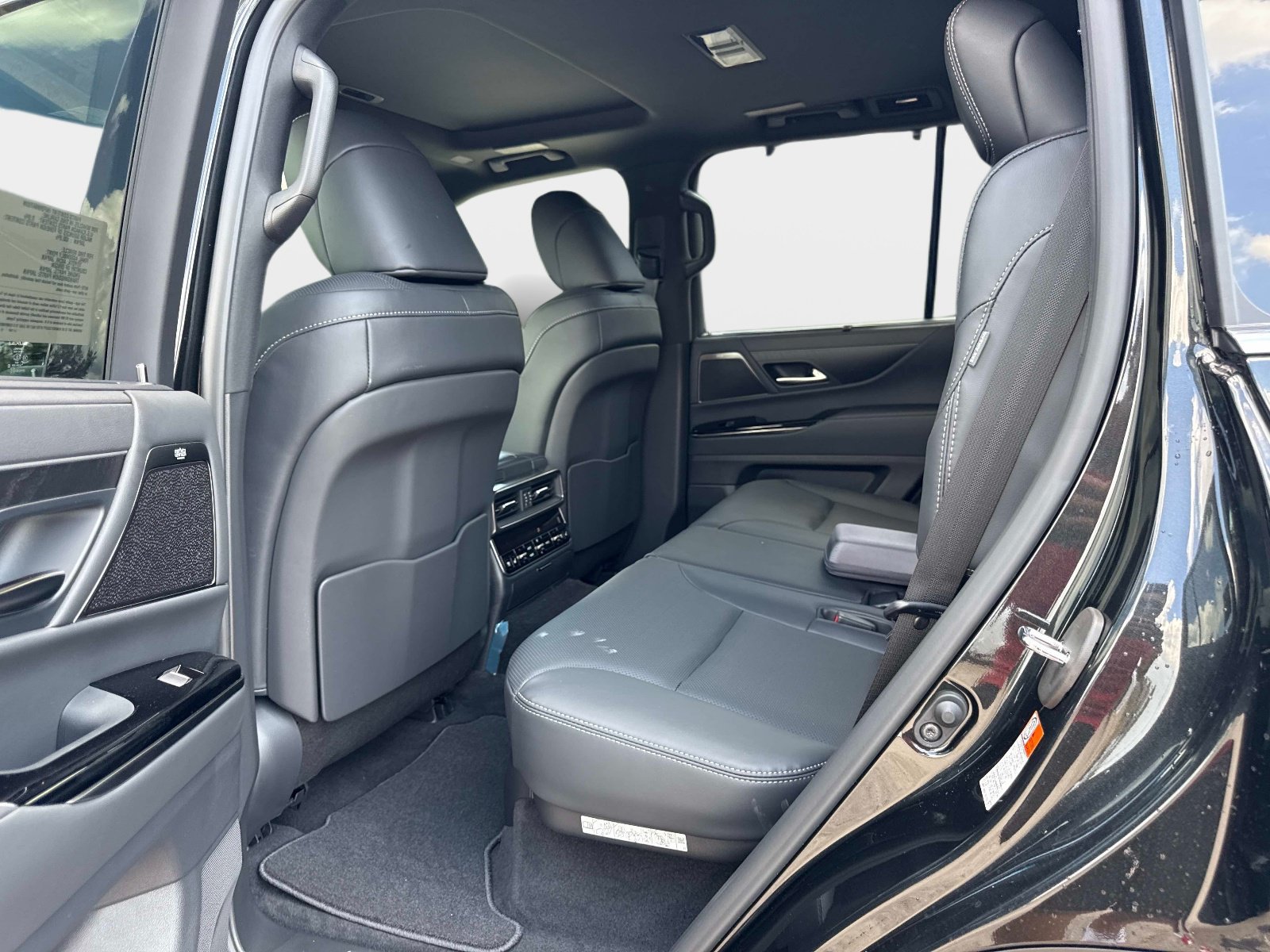 New 2026 Lexus LX 700h Luxury w/ Accessory Package (Z1) AWD/4WD image 12