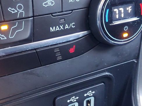 Used 2021 Ford EcoSport SE image 23