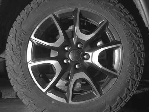 Used 2025 Jeep Compass Trailhawk AWD/4WD image 15