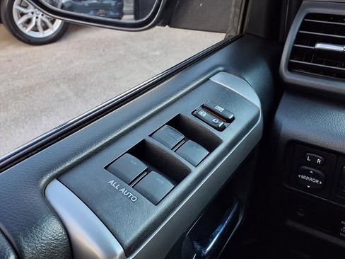 Used 2016 Toyota 4Runner Limited image 34