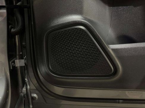 Used 2021 Mercedes-Benz GLA 250 4MATIC w/ Premium Package image 52