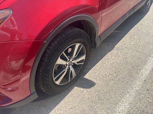 Used 2016 Toyota RAV4 XLE image 14