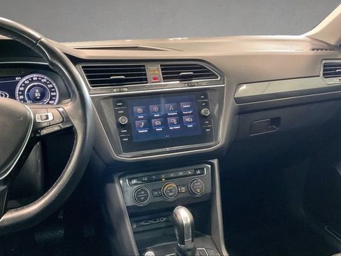 Used 2019 Volkswagen Tiguan SEL Premium AWD/4WD image 10