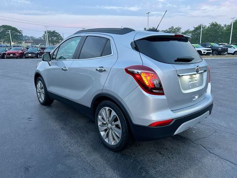 Used 2020 Buick Encore Preferred AWD/4WD image 6
