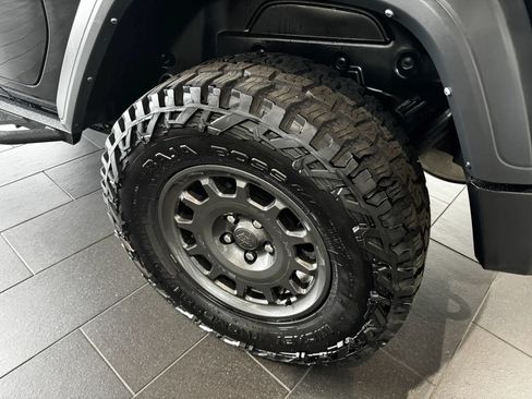 Used 2023 Jeep Wrangler Sport AWD/4WD image 32