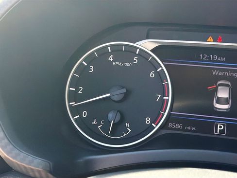 Used 2025 Nissan Sentra SV FWD image 37