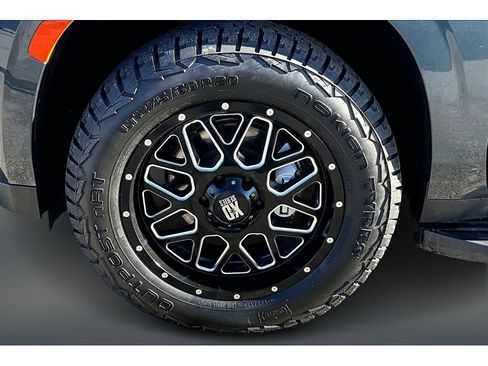 Used 2021 GMC Yukon XL SLT w/ SLT Luxury Plus Package image 34