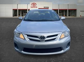 Used 2011 Toyota Corolla LE FWD video 2