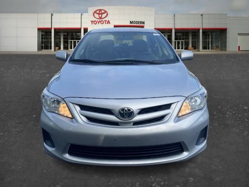 Used 2011 Toyota Corolla LE FWD image 2