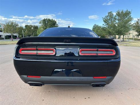 Used 2021 Dodge Challenger SRT Hellcat w/ Plus Package image 8