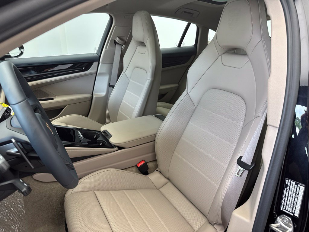 New 2026 Porsche Panamera RWD image 7