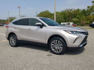 Certified 2023 Toyota Venza XLE video 1