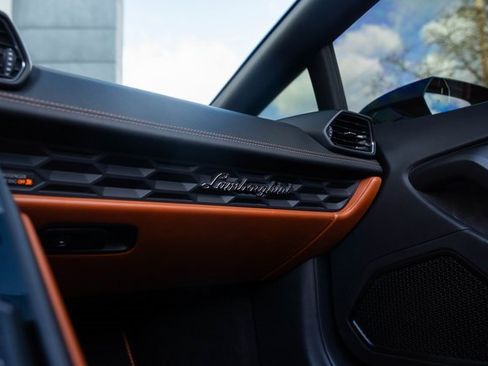 Used 2016 Lamborghini Huracan LP 610-4 image 33