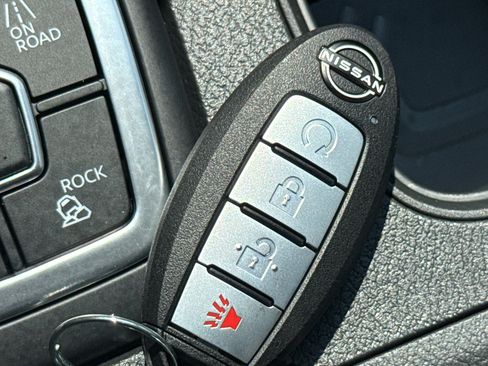 New 2026 Nissan Frontier PRO-4X AWD/4WD image 38