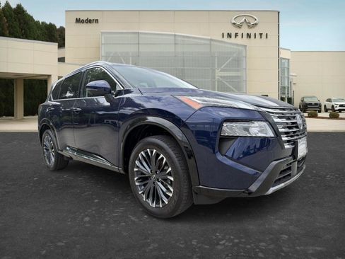 Used 2026 Nissan Rogue Platinum w/ Platinum Premium Package AWD/4WD image 3
