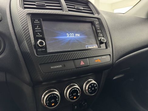 Used 2025 Mitsubishi Outlander Sport SE AWD/4WD image 31