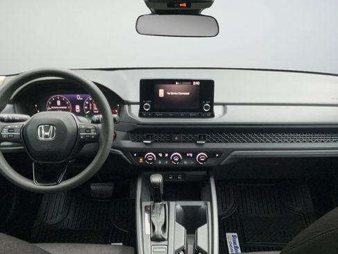 Used 2023 Honda Accord EX image 11