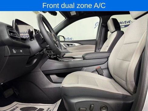 New 2026 Chevrolet Traverse LT w/ Sun and Wheel Package image 10