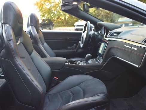 Used 2018 Maserati GranTurismo Sport image 26