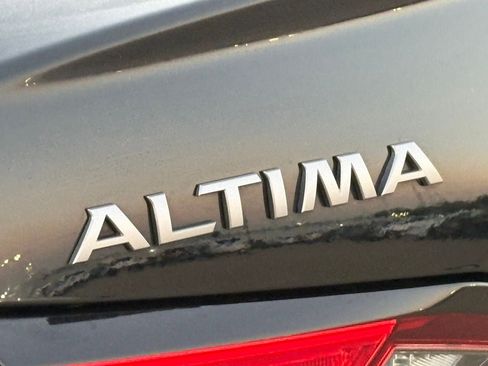 Certified 2024 Nissan Altima 2.5 SV image 10