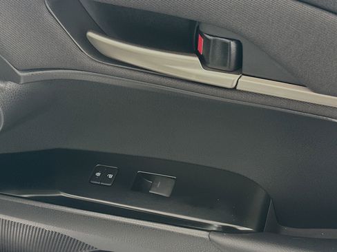 Used 2025 Toyota Camry LE image 29