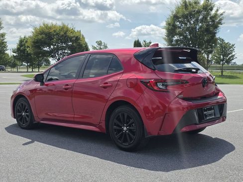 Used 2025 Toyota Corolla SE w/ SE Package FWD image 7