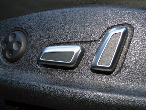 Used 2018 Audi S6 Premium Plus image 17