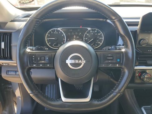 Used 2022 Nissan Pathfinder SL image 12