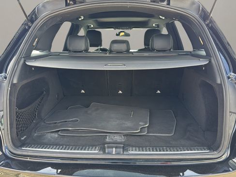 Used 2018 Mercedes-Benz GLC 300 4MATIC image 24