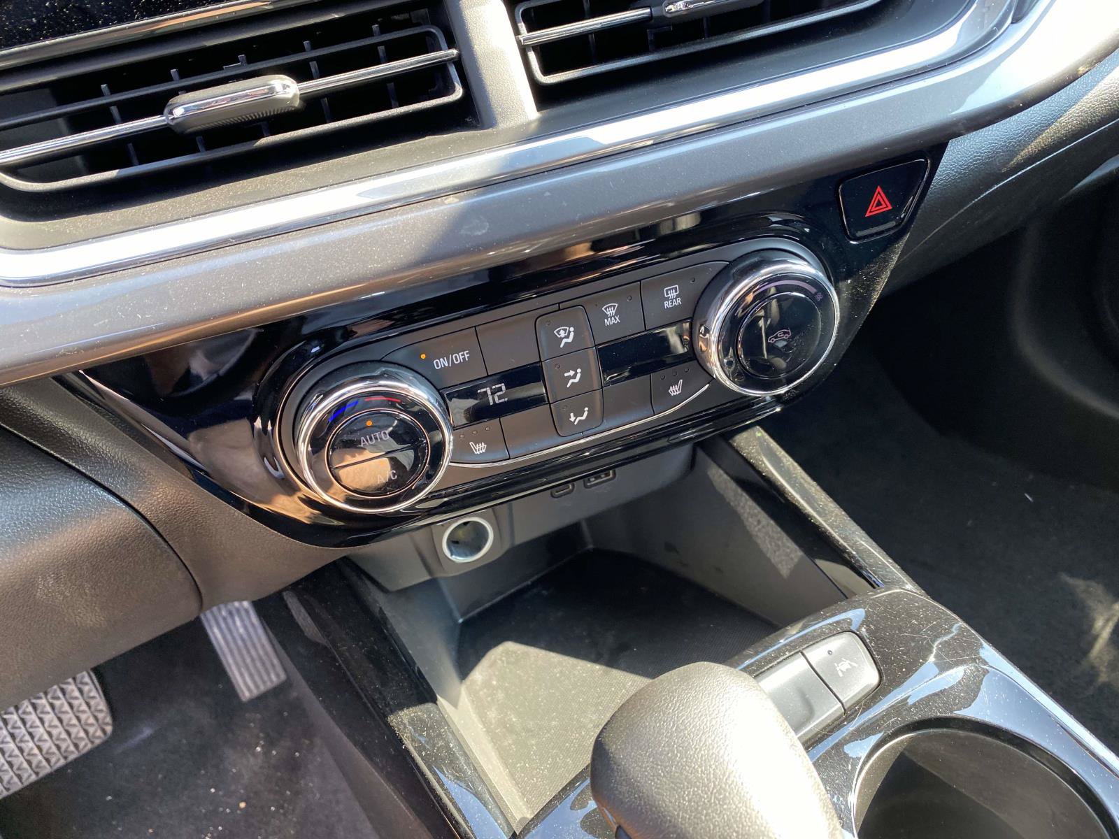 Used 2024 Chevrolet Trax ACTIV FWD image 23