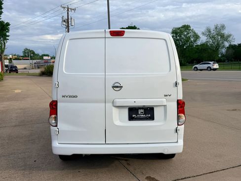 Used 2019 Nissan NV200 SV image 4