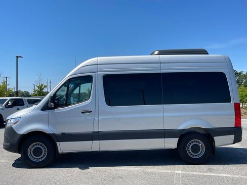 Used 2024 Mercedes-Benz Sprinter 2500 image 5