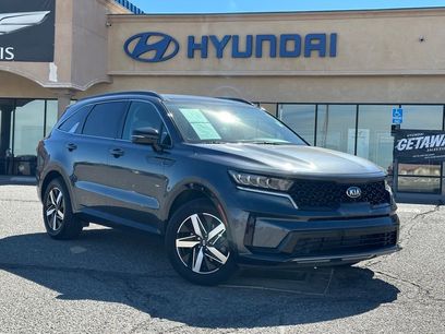 Used 2021 Kia Sorento S w/ Panoramic Sunroof Package
