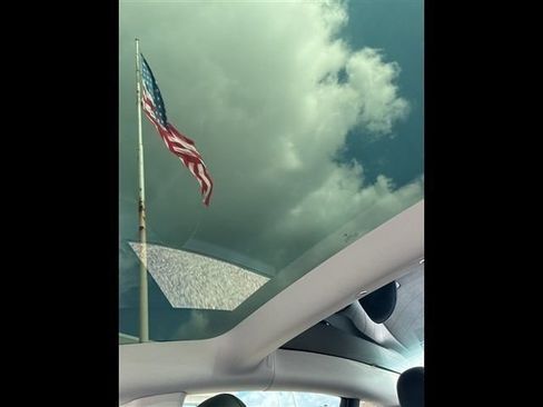 Used 2021 Tesla Model 3 Standard Range Plus RWD image 13