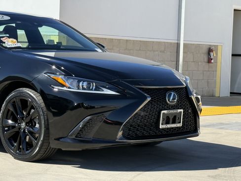 Used 2022 Lexus ES 350 F Sport FWD image 3