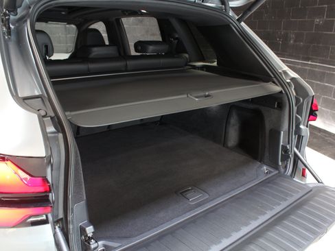 Used 2025 BMW X5 sDrive40i w/ M Sport Package RWD image 80