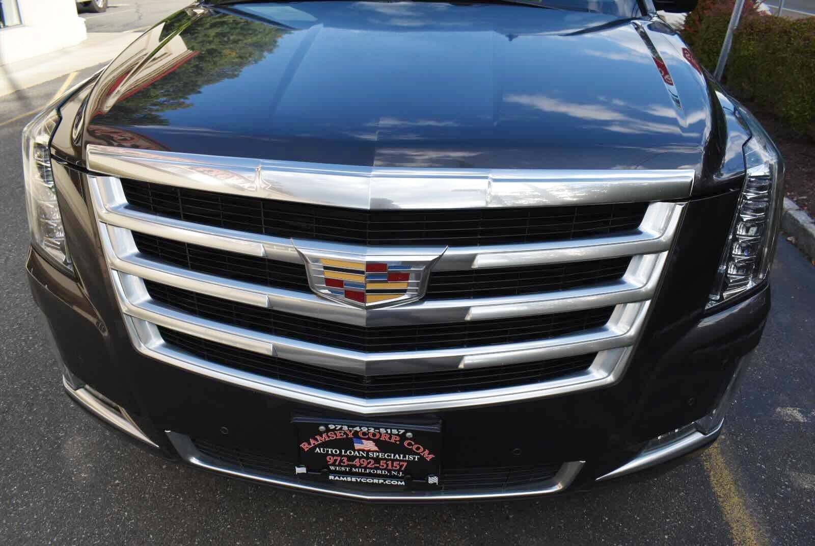 Used 2016 Cadillac Escalade ESV Premium AWD/4WD image 59