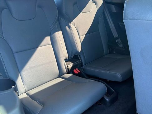 Used 2020 Volvo XC90 T6 Momentum w/ Protection Package image 16