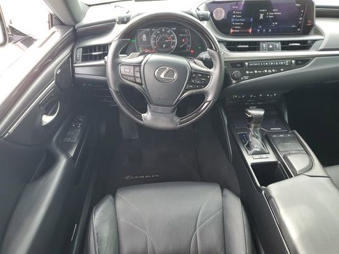 Used 2019 Lexus ES 300h Ultra Luxury w/ Accessory Package 2 image 15
