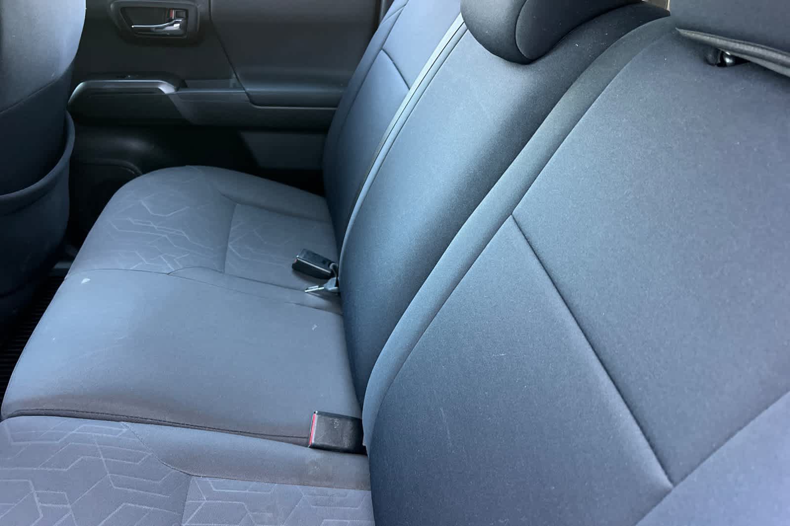 Used 2019 Toyota Tacoma TRD Off-Road w/ Technology Package AWD/4WD image 5