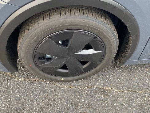 New 2026 Toyota Prius Plug-In Hybrid image 16