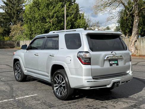 Used 2016 Toyota 4Runner Limited AWD/4WD image 4