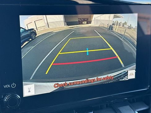 Used 2023 Toyota Corolla Cross XLE w/ Convenience Package image 19