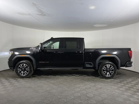 Used 2022 GMC Sierra 2500 AT4 w/ AT4 Preferred Package image 3