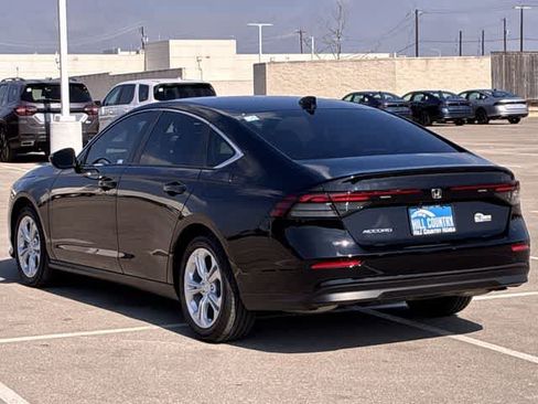 Used 2025 Honda Accord LX image 4