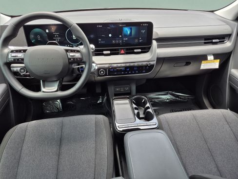 New 2026 Hyundai Ioniq 5 SE AWD/4WD image 10