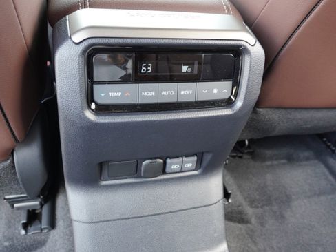 Used 2025 Toyota Land Cruiser w/ Premium Package image 33